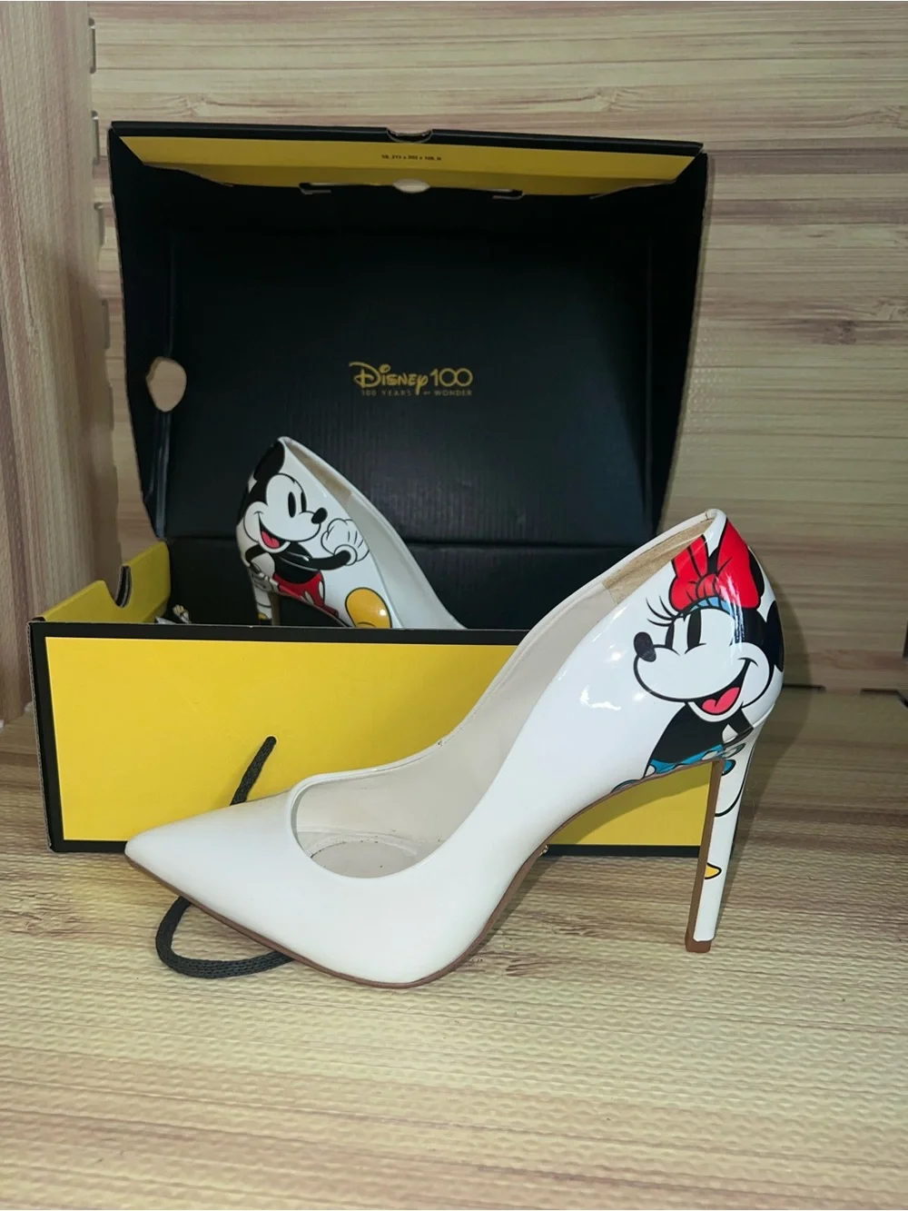 Womens Aldo Disney 100 Mickey & Minnie White Stiletto Heels Size 9 Usa (EU 40)